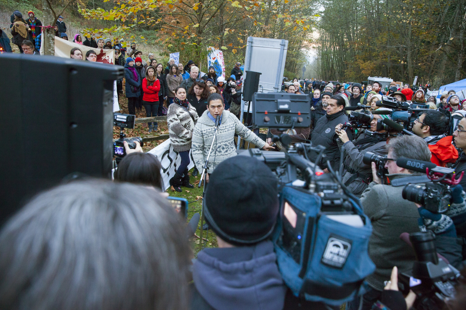Kinder Morgan Burnaby Mountain protests in 2014 drew hundreds of people - photo by Mychaylo Prystupa