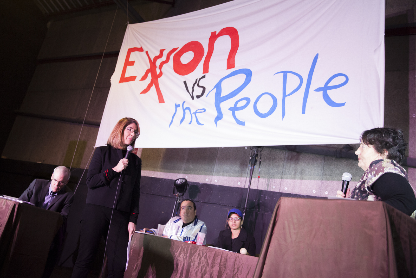 naomi_klein_people_versus_exxon_paris_-_mychaylo_prystupa