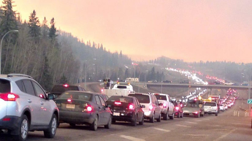 Apocalípticas imágenes del gran incendio de Alberta, Canadá Mac19_fortmac_post03