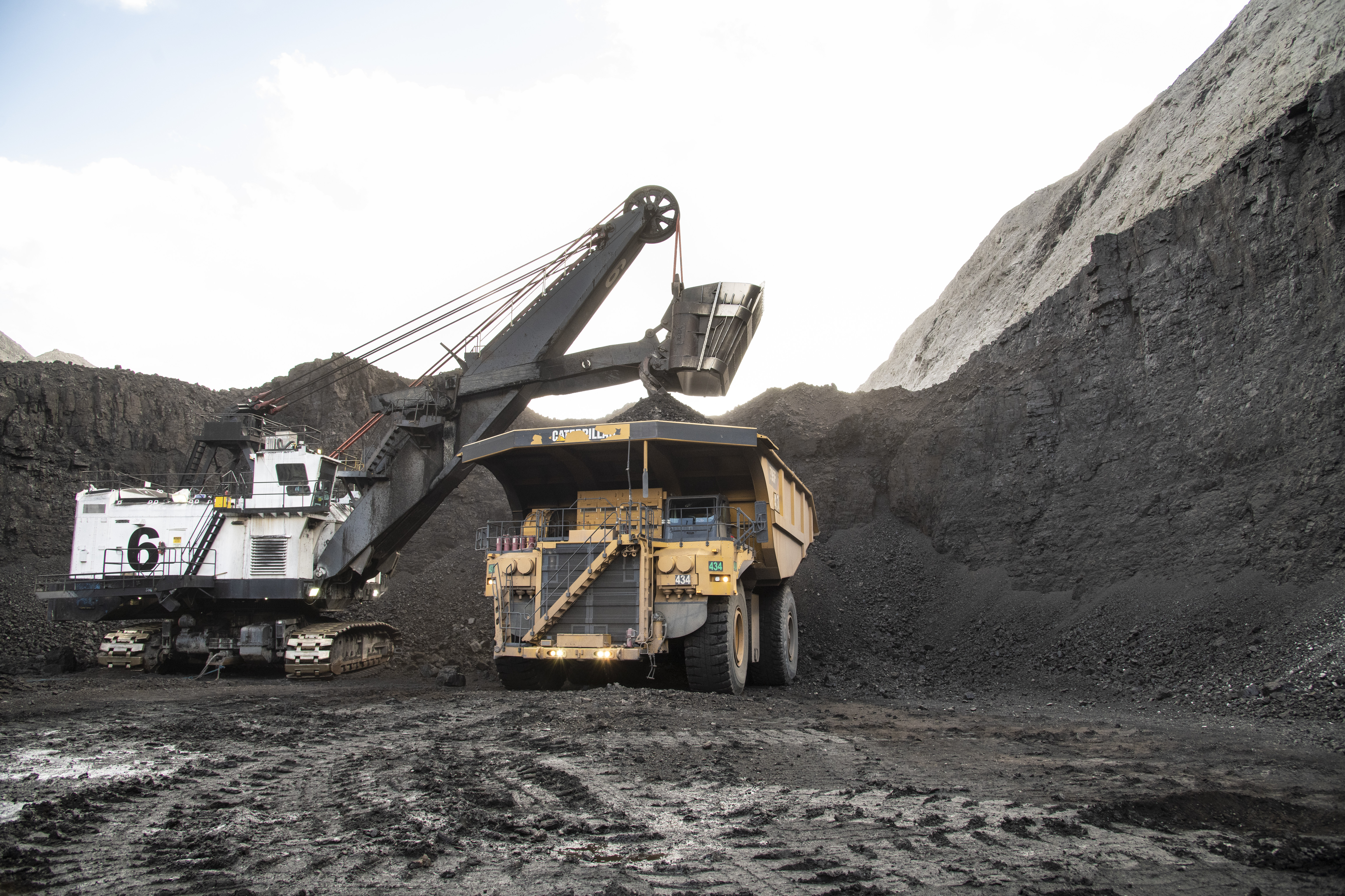 Govt's underground coal mining plan hits hurdles