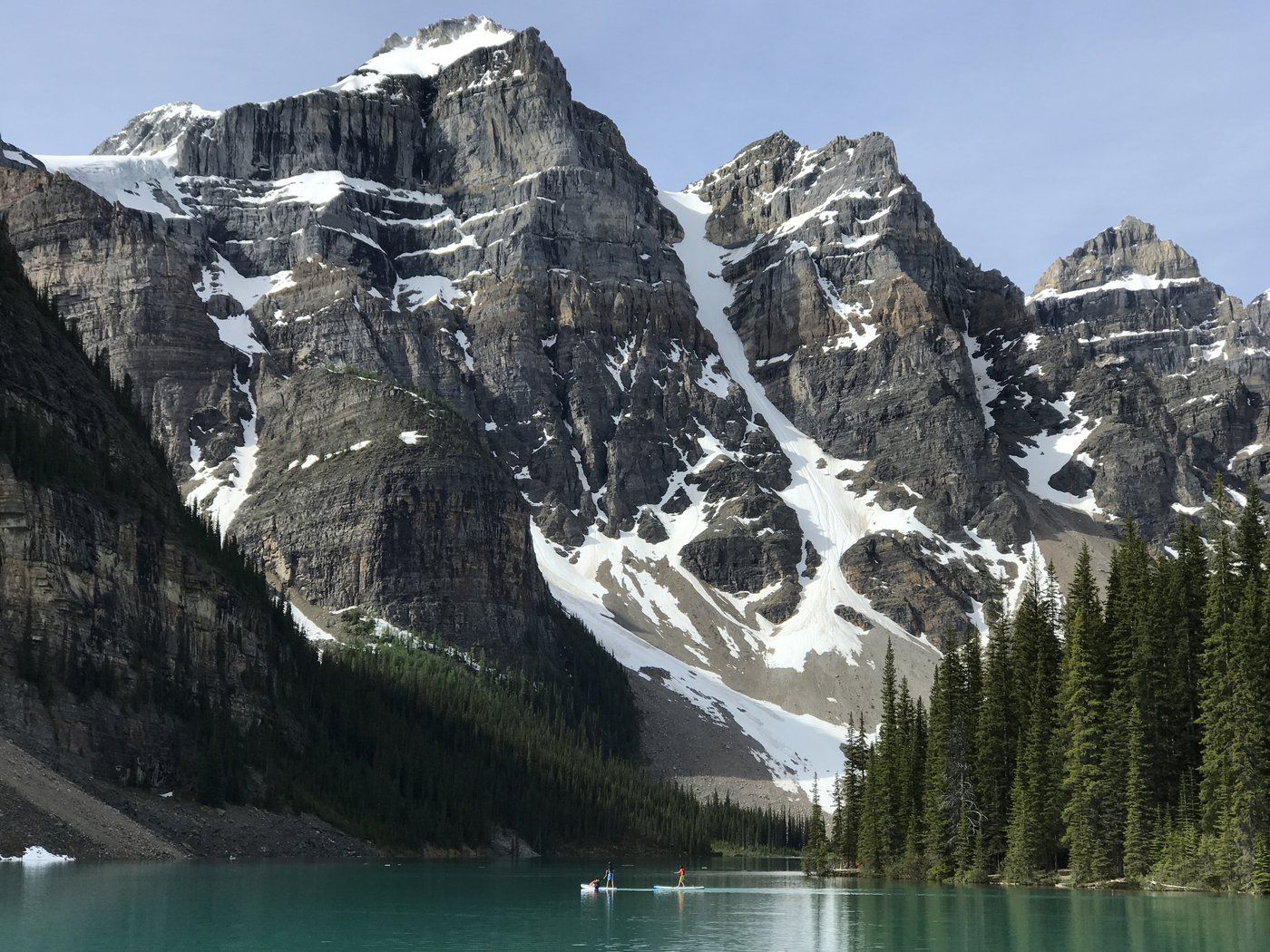 Private vehicles no longer allowed at Banff's iconic Moraine Lake