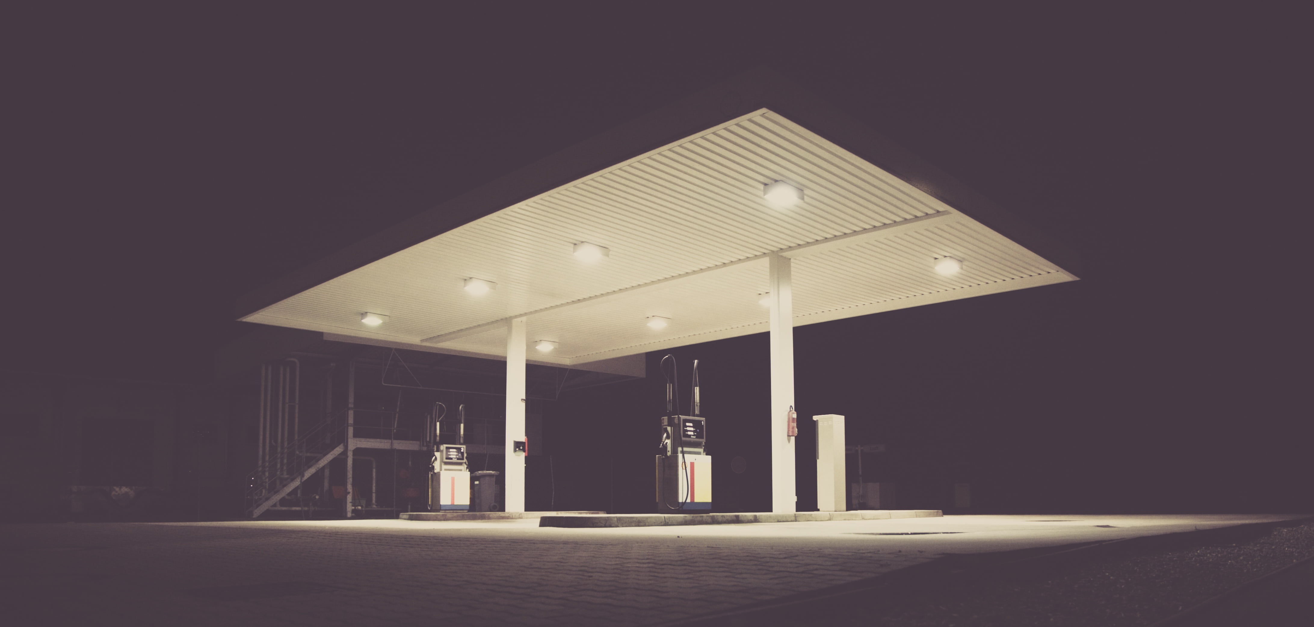 California towns are banning new gas stations. That has Big Oil's attention