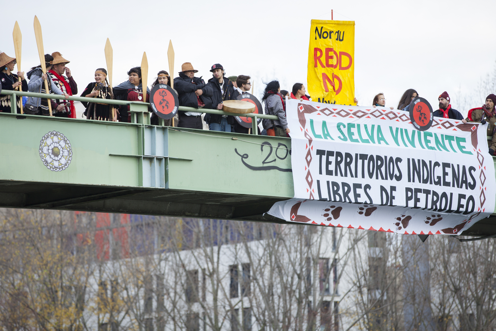 indigenous_flotilla_rally_paris_sign_bridge_-_mychaylo_prystupa