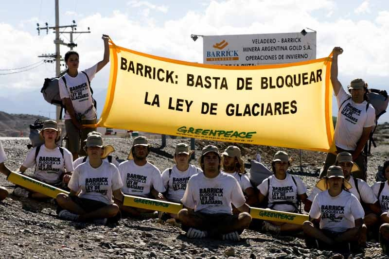 Greenpeace Argentine milite pour la fermeture de Veladero en vertu de la Loi des glaciers