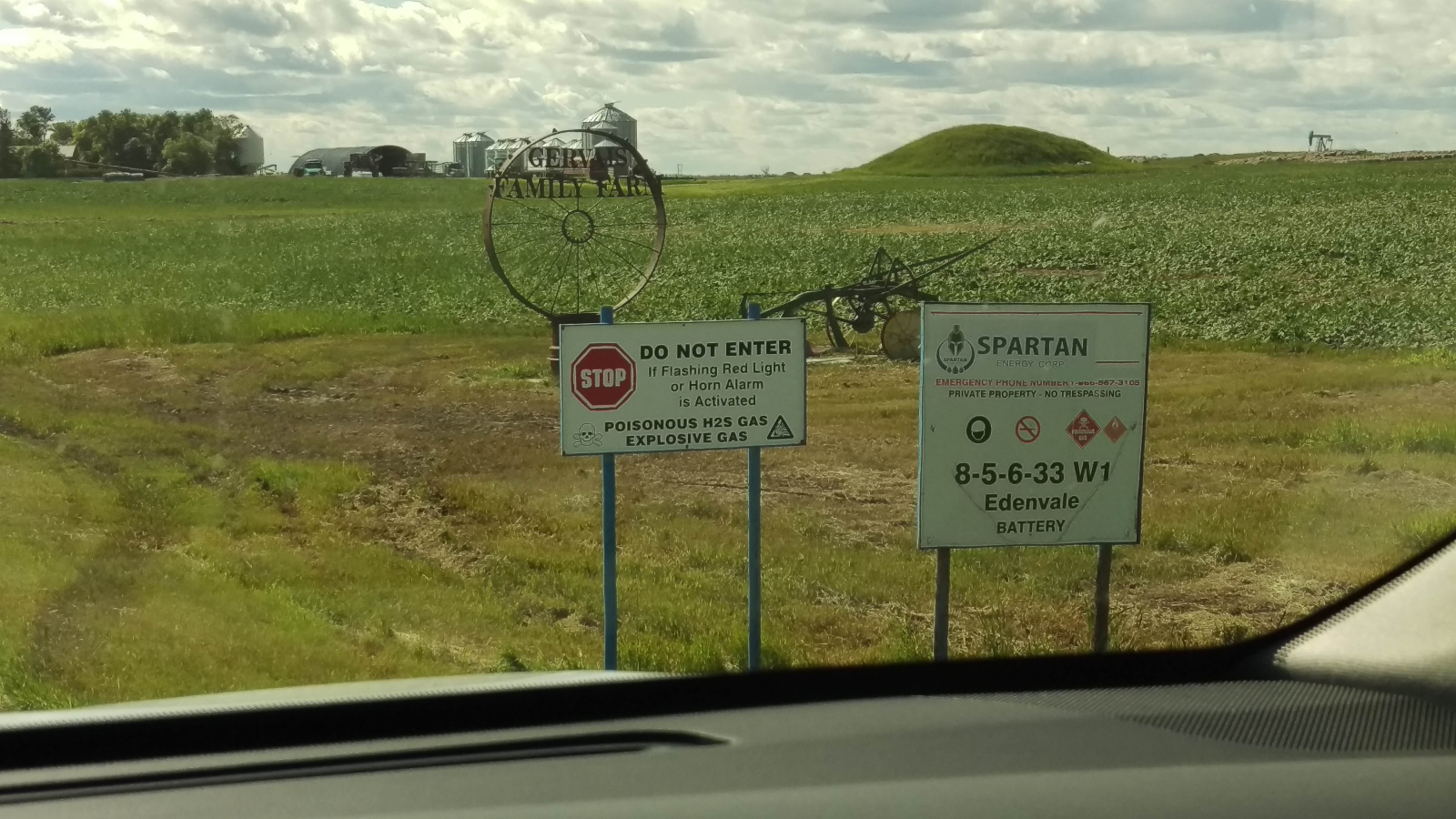 Gervais farm, Saskatchewan, signs, H2S