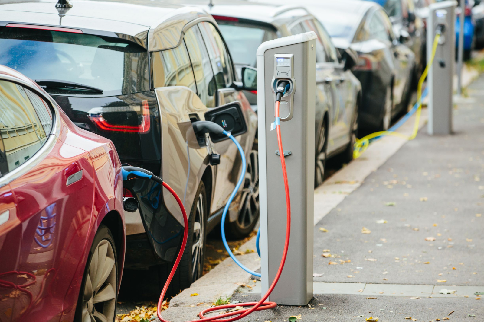 canada-should-invest-in-electric-vehicle-transition-post-covid-19