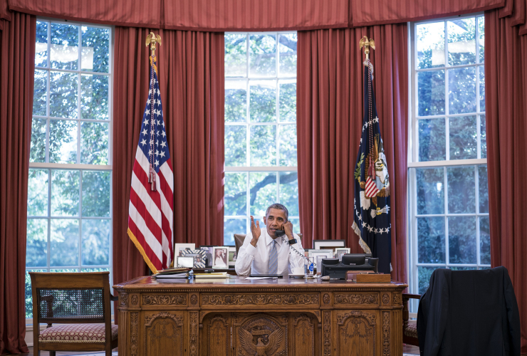Obama in Oval Office