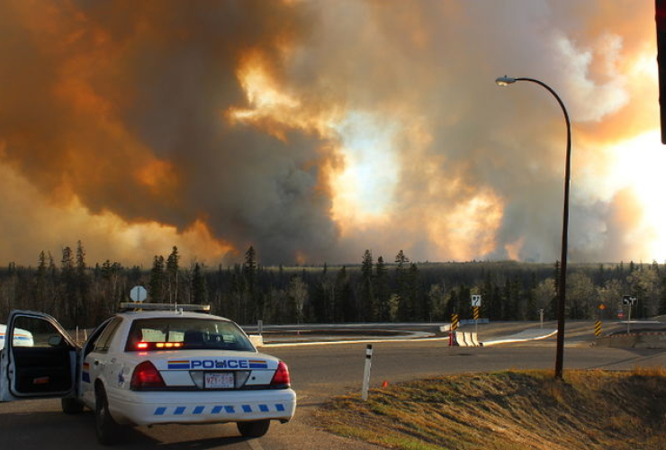 Massive fire near Fort McMurray