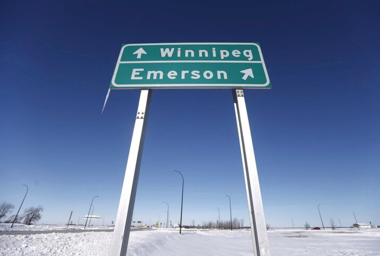 Emerson, Manitoba, Winnipeg, Refugees, border, asylum-seekers
