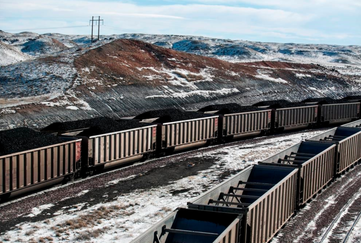 Rail cars, coal industry, wyoming
