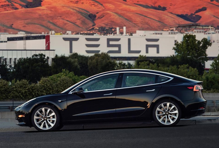 Tesla Model 3 sedan, Electric automaker Tesla, electric vehicles