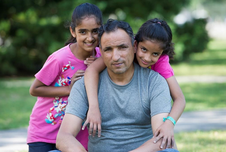 Asylum seeker, Ahmed Iftikhar, Amina, Momina, park, Montreal