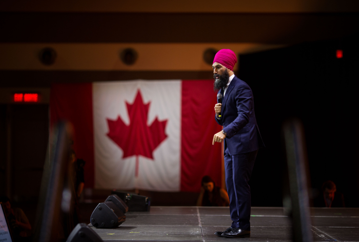 NDP leader Jagmeet Singh speaks to NDP delegates at the Shaw Conference Centre in Ottawa on Feb. 17, 2018. Photo by Alex Tétreault 