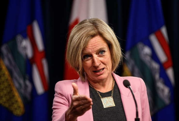 Alberta Premier Rachel Notley, Kinder Morgan pipeline, Edmonton,