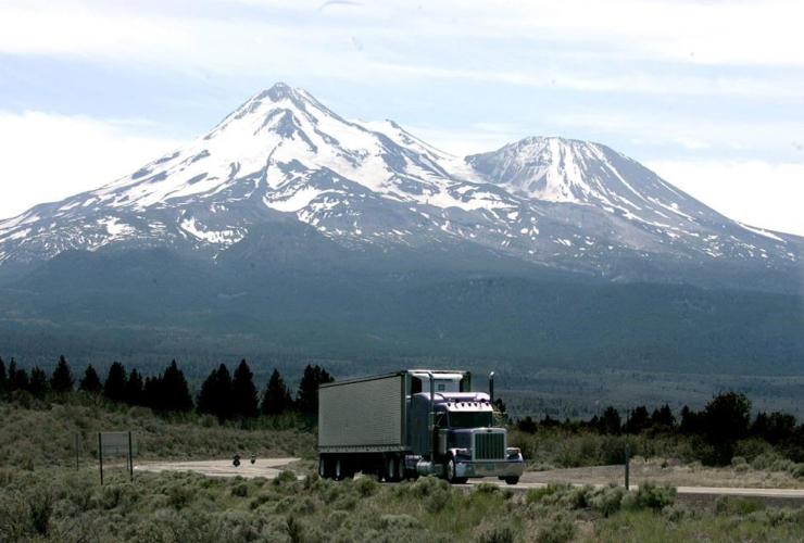 truck, Mount Shasta, Weed, Calif.,