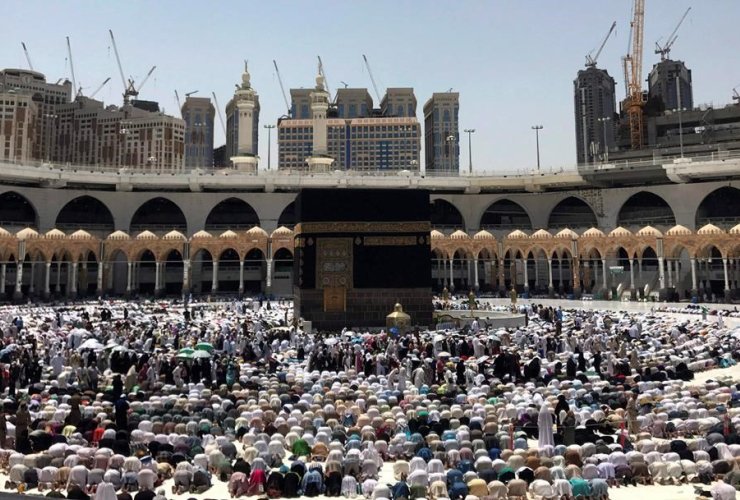 Muslim pilgrims, pray, Grand Mosque, Hajj pilgrimage, Mecca, Saudi Arabia, 
