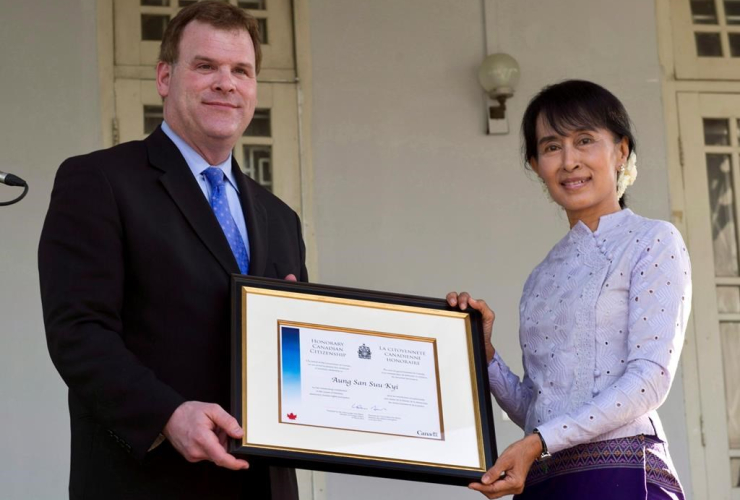 Nobel laureate Aung San Suu Kyi, honorary Canadian citizenship, Foreign Affairs Minister John Baird, 