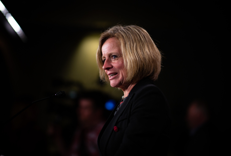 Alberta Premier Rachel Notley speaks to reporters in Ottawa about the Trans Mountain pipeline expansion on April 15, 2018. Photo by Alex Tétreault