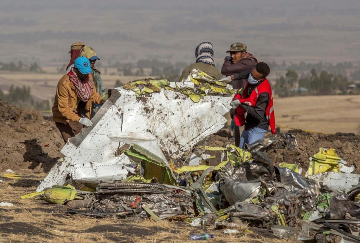 Rescuers, Ethiopian Airlines flight, Bishoftu, Debre Zeit, Addis Ababa, Ethiopia, 