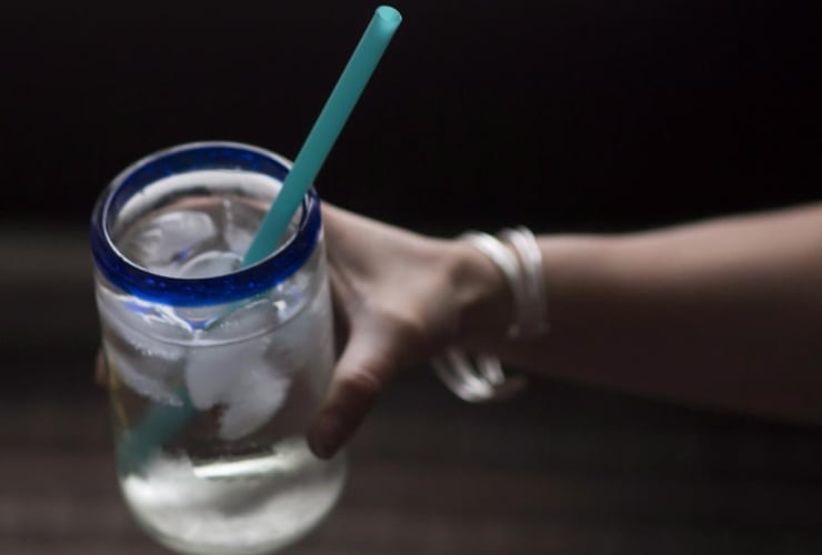 plastic straw, ice cold drink,
