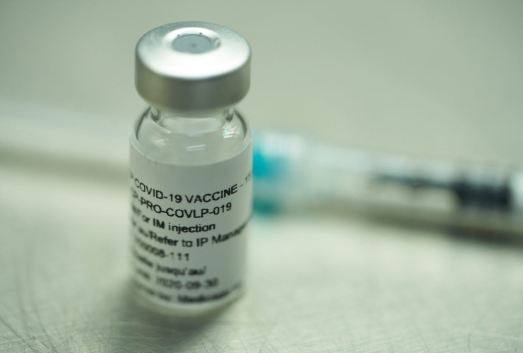vial, plant-derived COVID-19 vaccine, Medicago, 